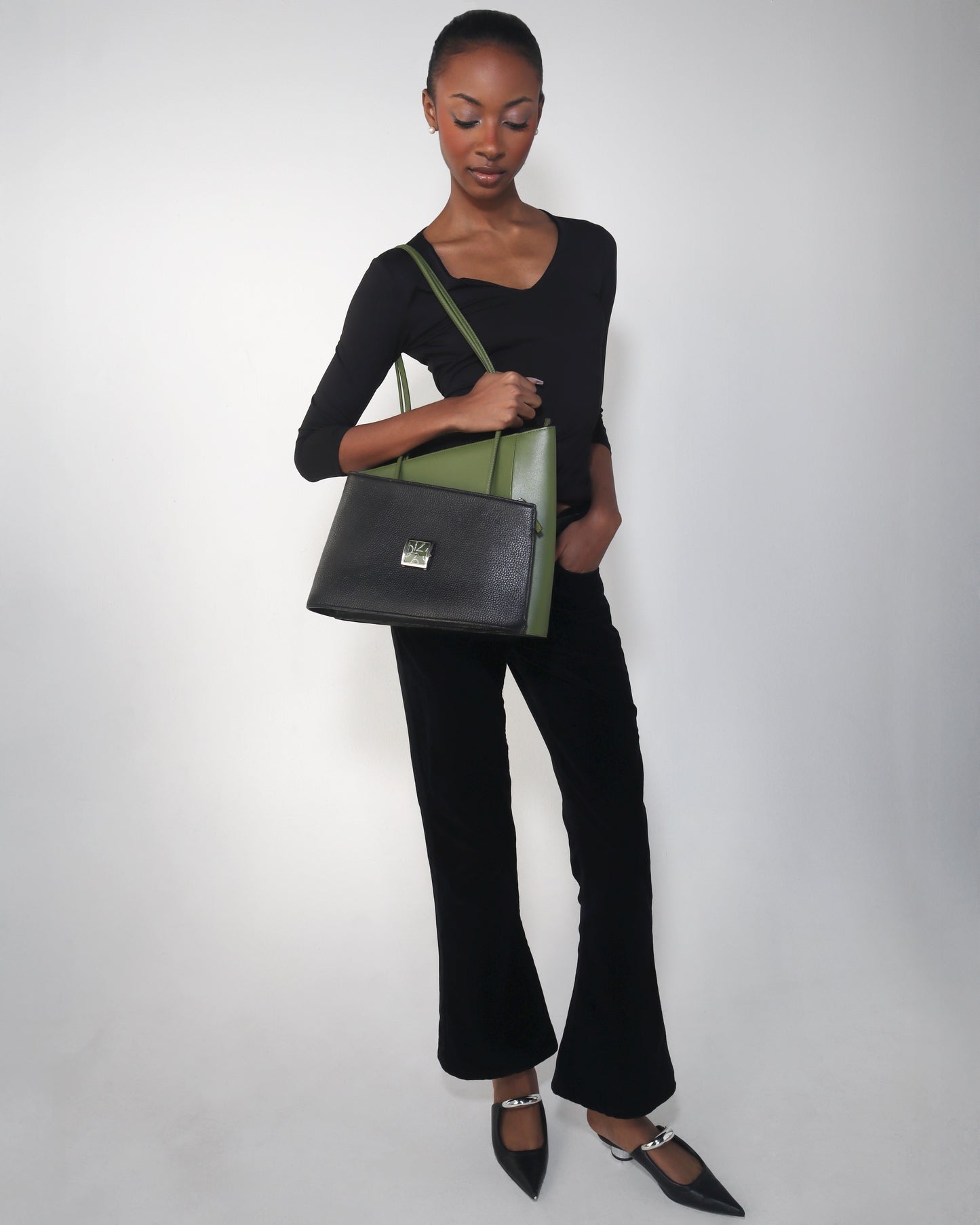Two-Tone Shoulder Bag 1:27